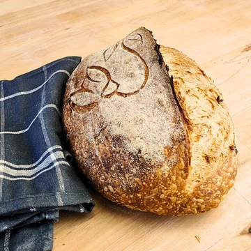 Hagymás, kovászos kenyér 1 kg